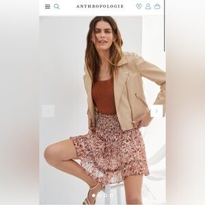 SMALL. NATURAL LIGHT/BEIGE. Great condition. Price is negotiable :)